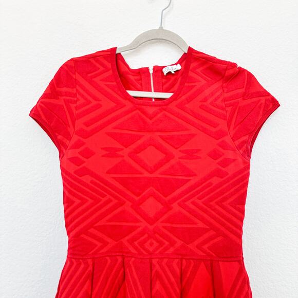 Parker Meena Geometric Textured Dress in Carmine Red Size Large - Picture 5 of 10